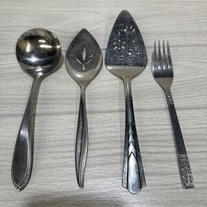 Stainless Steel Flatware (Set of 4) Assorted Manufacturers Vintage